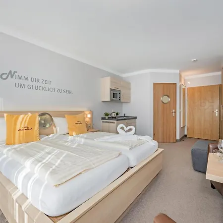Aparthotel Strandhus Heringsdorf  Exterior photo